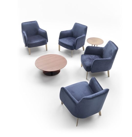 img027_Clipper_Low_Armchairs_Metal_Base_Composition
